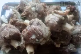 这才是羊拐弯最正宗做法，骨酥肉烂无腥味，吃得满嘴流油，真香啊