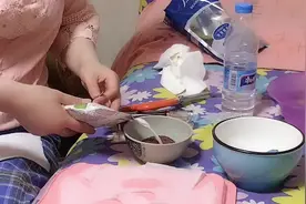 用牛奶调制海藻面膜，补水保湿美白，而且补胶原，柔和效果好视频封面