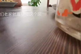 夫妻六年还有话可说吗，全程偷拍两个人饭桌互动，婚姻真实的样子视频封面
