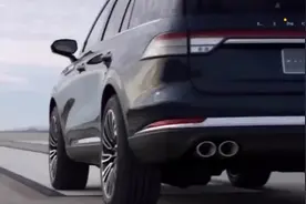 50万的SUV装100万的X,就是林肯全新飞行家了,无疑更具杀伤力！视频封面