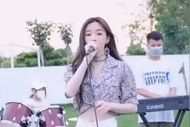 戴羽彤翻唱《你是人间四月天》太好听，一个人说一个秘密吧！视频封面