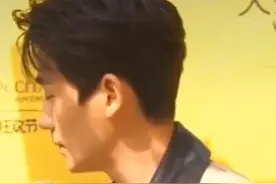 朱一龙男粉浪得飞起喊老公，女粉怂得一批叫兄弟，爱你你怕了吗？视频封面