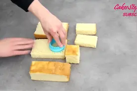 牛人制作的化妆品蛋糕，真的好精致哇，这真的是吃的吗？