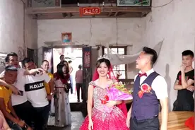 广西一富二代，不顾父母反对，非要娶一穷人家姑娘，因为她太漂亮