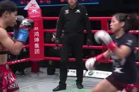 女子散打冠军关啊翠果真是名不虚传，一脚上去对手差点晕过去视频封面