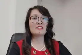 看新闻农民得“猪宝”花4万找专家鉴定最后悲剧了，提醒大家注意视频封面