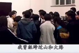 那些成长撕裂的暗伤，如今已不再发痒图片