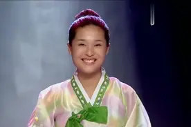 朝鲜族崔兰花独特嗓音，演绎《不见不散》！那英竟这样抢人！好听视频封面