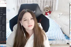 酥酥被骂斗鱼三肥现场开喷，这也太可爱了吧视频封面