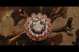 中国小伙与俄罗斯老丈人玩俄式轮盘，赢了还说了段绕口令视频封面