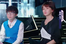 第二次大考舞台公演《回答》，歌曲旋律优美，场上节奏感十足！