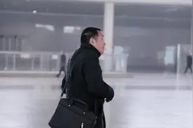 杭州最严 控烟令 (下) 记者暗访机场火车站视频封面