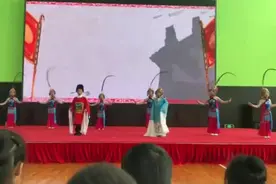 小小七品芝麻官[呲牙][呲牙][呲牙]视频封面