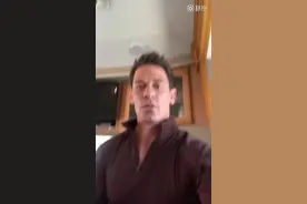 《大黄蜂》约翰·塞纳中文十级使用者“老干妈”无偿代言了解一下视频封面