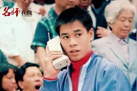 56岁李宁头发花白女儿颜值高？李宁身价过亿？李宁爱妻韵味十足？视频封面