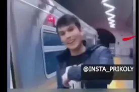 脑子不好？国外网红乘地铁假装咳血恶搞众人，拘留！