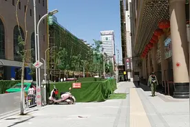 延安商业最繁华的地段，看看怎么样视频封面