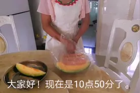 周五，我们这里的私立学十一点放学了。带点水果接三姐妹回家！视频封面