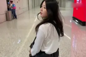 台湾夫妻第一次来内陆上海旅游，刚下飞机就直呼机场太科技了视频封面