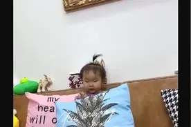 暖宝：小姨，小姨夫们，就是这个白色美女吓得我！视频封面