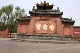 少林寺收购山西山村小寺院，佛教壁画却出现了那么多道教人物！