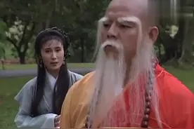 《白蛇后传》法海不让许仙见白娘子，被小青大骂不懂真爱！视频封面