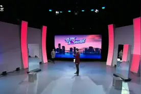 男友身边有个“妹妹”，女孩台上无奈哭诉：真的受不了了！视频封面