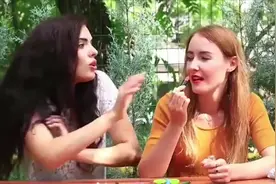 DlY恶作剧创意和想法，苹果内的猕猴桃你要不要也尝一下？