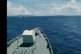 中国侨民被困战乱国家，派出航母接侨，务必保证中国人安全回家视频封面