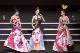 SHE台北演唱会：《花又开好了》任家萱现场感谢自己妹妹的支持！视频封面