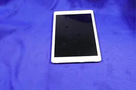 淘来一个ipad发现屏幕不好用，废话不多说，看我怎么修理它就完了视频封面