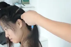 美女想要凉快带你，就剃成这样，扎个马尾超个性！视频封面