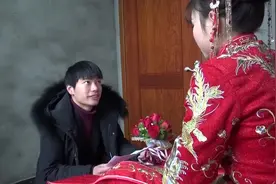 安徽一小伙求婚时，一定要配上这首歌曲，是新娘最喜欢听的