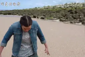 美人鱼婴儿被遗弃在沙滩，夫妻将她抱回去抚养，给自己惹祸上了身视频封面