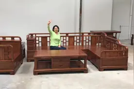 它是传说中杨贵妃迷住唐玄宗法宝 红木贵妃椅沙发第二代加高款视频封面