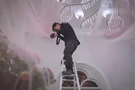 这婚纱照把新娘拍的真美，特别的温馨幸福，我也想拍！视频封面