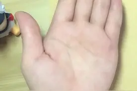 如何看手中的财运线，3种富贵手相，男娶贵妻女能旺夫，你有吗？视频封面