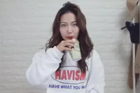女生时尚穿搭教学，韩国街头潮酷风格服饰穿搭分享！视频封面
