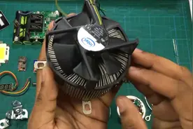 PVC管制作100W-LED超级手电筒-开灯直接不敢用眼睛看视频封面