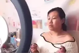 这就是你们刷礼物的网红，看看真相吧