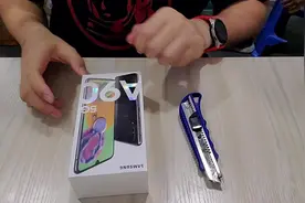 号外号外，三星Galaxy A90 5G开箱，真不敢相信三星堆料这么狠。视频封面