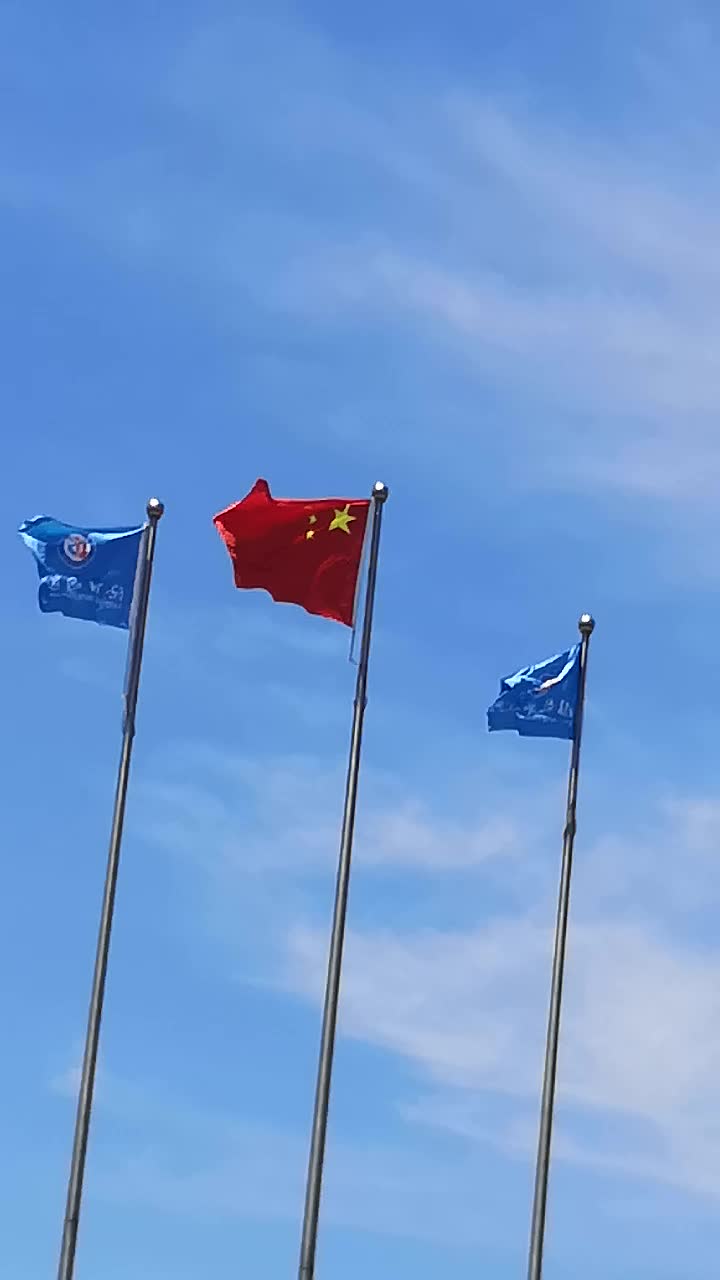 头条问答 - 有好看的五星红旗照片可以分享几张吗?(14个回答)