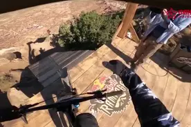 第一视角看看山地大神的自行车悬崖速降，全程手心冒汗......视频封面