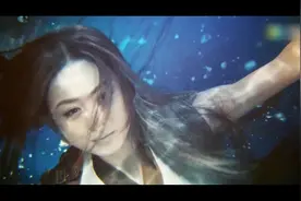 郑源的这首《梦中情人》超好听，讲述了一个男生暗恋女孩的故事！
