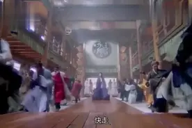 林青霞饰演的天山童姥太经典，这个坐姿被无数人模仿，从未超越视频封面