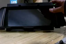 宝马后安装WINCE系统还带WFIFI模块  它是怎么切换到原厂系统的？视频封面