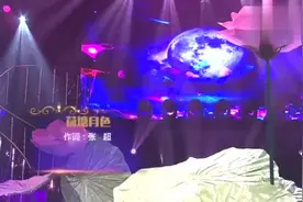夫妻对唱一首《荷塘月色》歌声太甜蜜了，越听越喜欢视频封面
