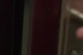 妹妹深夜找哥哥求救，原因叫人难过视频封面