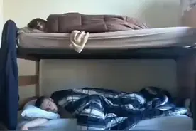 一言不合就犯贱。论如何逼疯你的室友