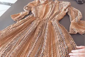 连衣裙短了不要扔！腰截线剪开试着这样缝，成品流行又时尚